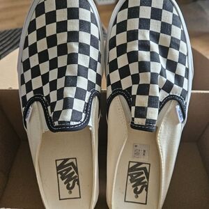 Black/white checker mule slip on style Vans size 9 in EUC, like new